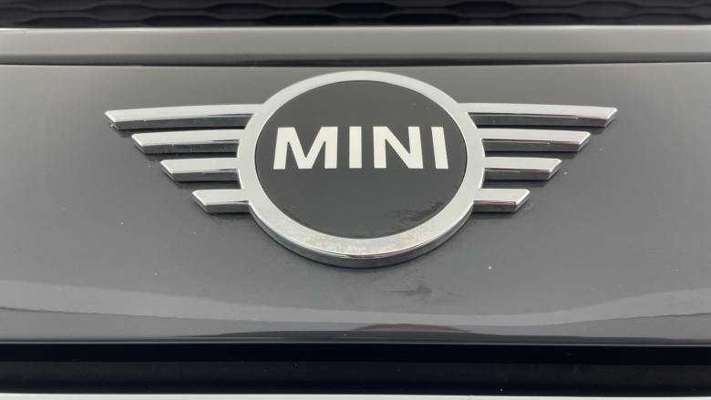 MINI Hatchback 2.0 Cooper S Sport II 3dr Auto [Comfort Pack] Petrol Hatchback